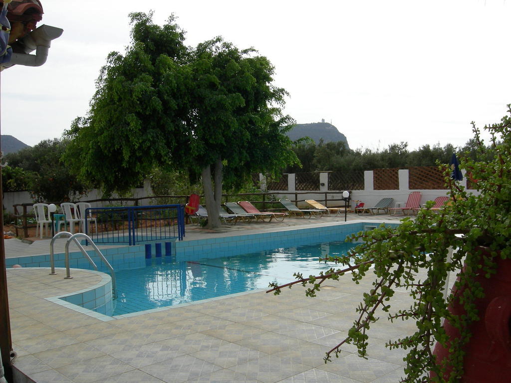 Alex Home Apartments Hersonissos  Ngoại thất bức ảnh