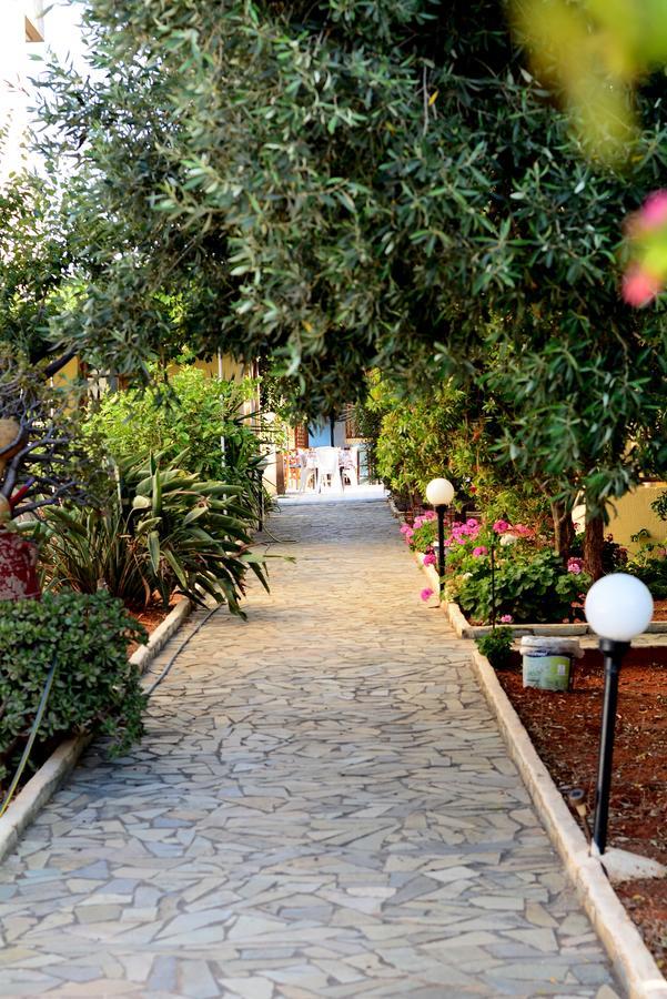 Alex Home Apartments Hersonissos  Ngoại thất bức ảnh